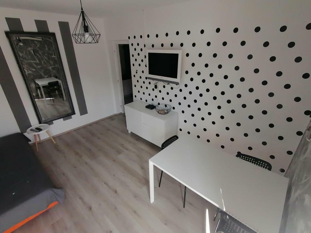 Apartments Bernarda, Jezera Exteriör bild